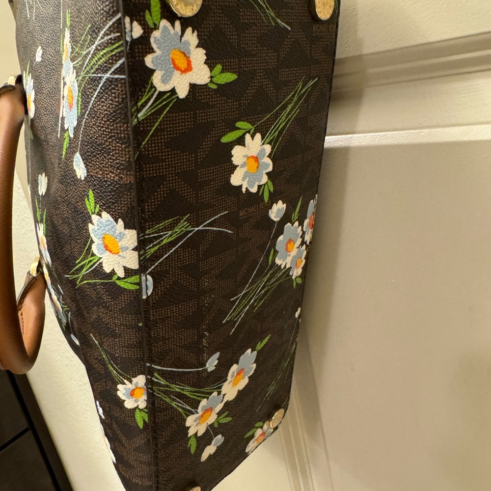 MK purse lightly used